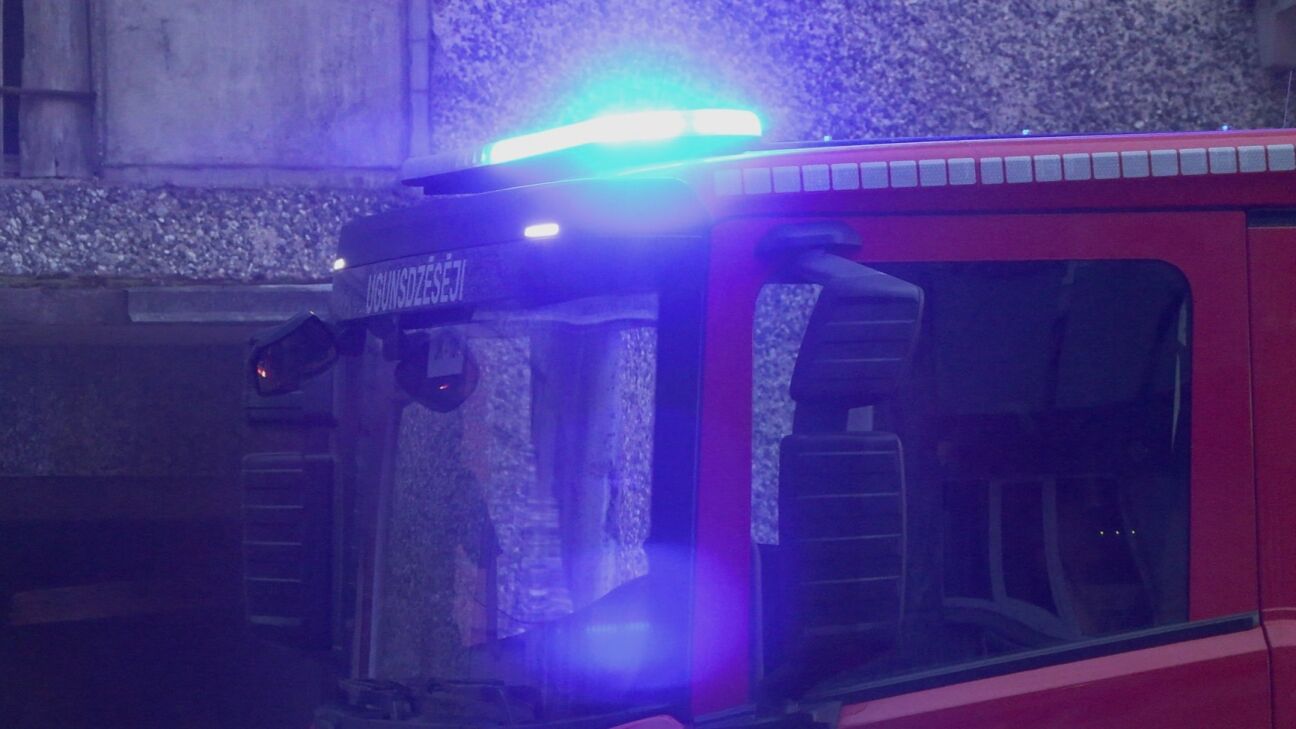 Jēkabpilī liesmas pārņem graudu kalti