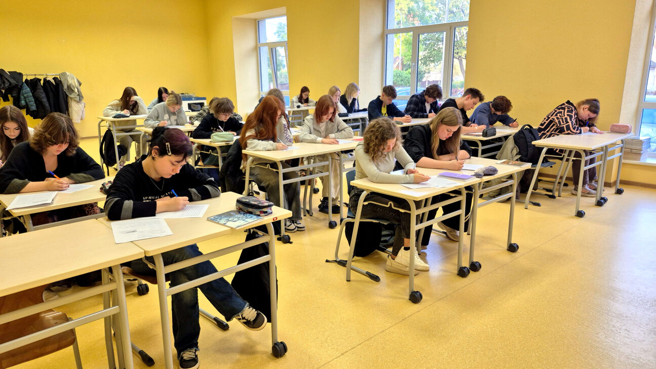 Šurpu, turpu – Jēkabpils 2. vidusskolas pedagogu ikdiena