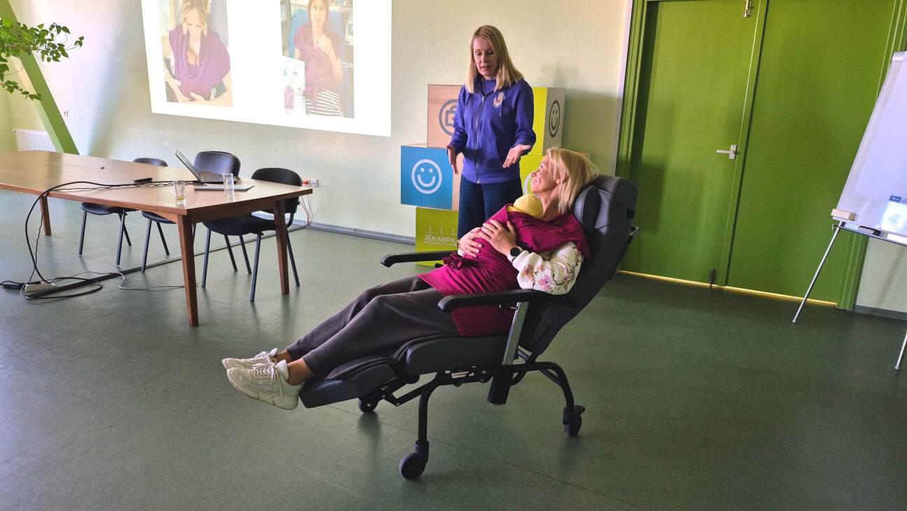 Jēkabpilī popularizē “ķengurošanos”