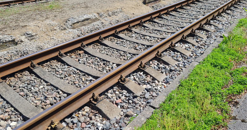 Jēkabpilī uz laiku slēgs dzelzceļa pārbrauktuvi Zīlānu ielā