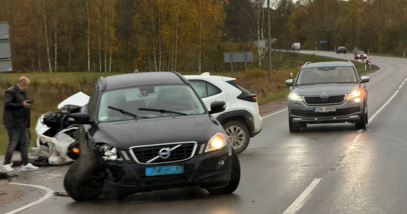 Sēlijā ceļu satiksmes negadījumā cietu&scaron;i divi cilvēki, viens - hospitalizēts
