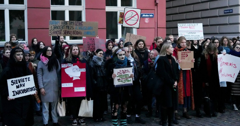 Jēkabpilie&scaron;i debatē par abortiem: "Brīva valsts" pret "lielo grēku"