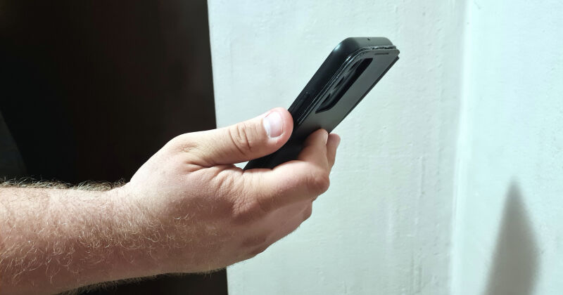 Viltus policisti iedzīvotājiem izkrāpu&scaron;i dzīvokļus