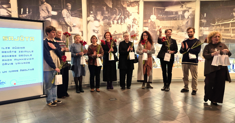 Kas veido Līvānu mugurkaulu? Mākslinieki rod atbildes karstā stiklā