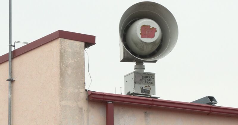 Latvijā iedarbinās trauksmes sirēnas un nosūtīs &scaron;ūnu apraides paziņojumu