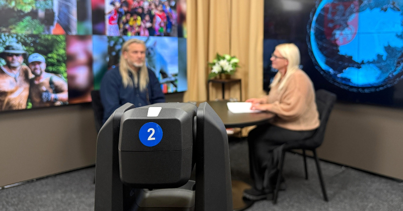 Tepat aiz horizonta &ndash; Dzīves ceļinieks Aleksis Daume par piedzīvojumiem un piezemē&scaron;anos