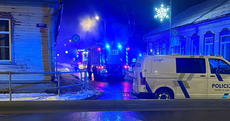 Ugunsgrēkā Jēkabpilī gājis bojā cilvēks (papildināts ar policijas informāciju)