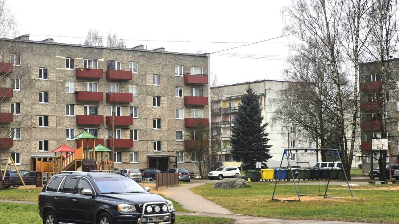 Tauta ziņo: dzīvoklī auksti, bet apkures rēķini – lieli