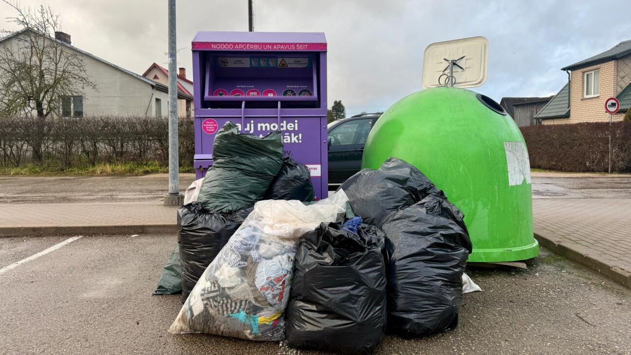 Jēkabpilieši dod drēbēm otro dzīvi – pērk ‘humpalās’, nederīgo nodod tekstila konteineros