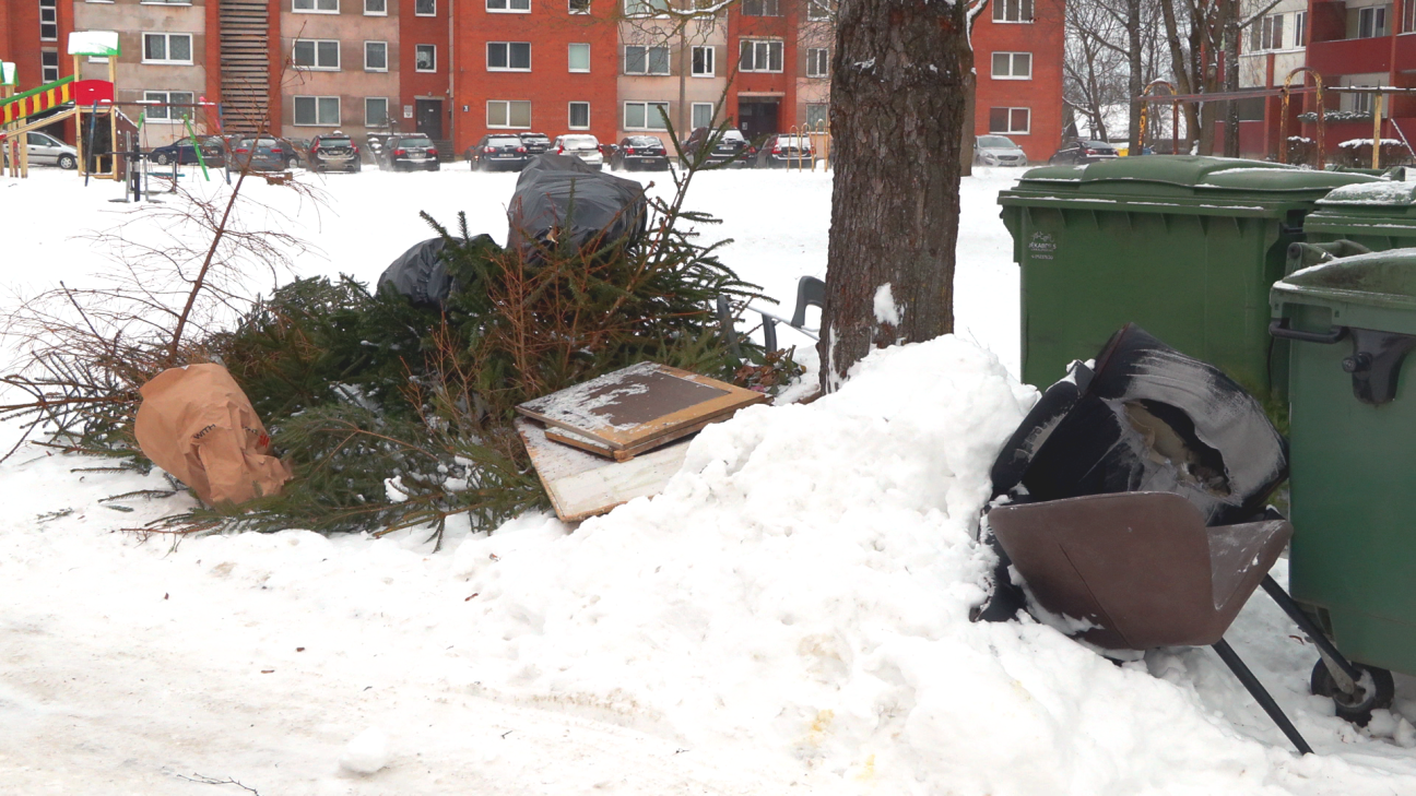 Nekārtība atkritumu jomā un ielu stāvoklis – jēkabpilieši aicina vietvaru risināt problēmas