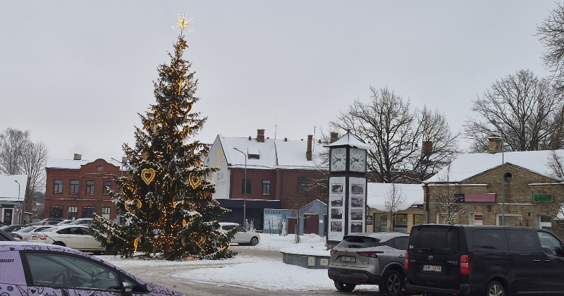 Uz vairāk nekā diennakti slēgs satiksmi Jēkabpils Vecpilsētas laukumā