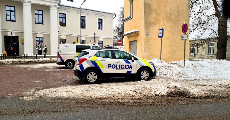 Jēkabpilī uz gājēju pārejas notriec sievieti