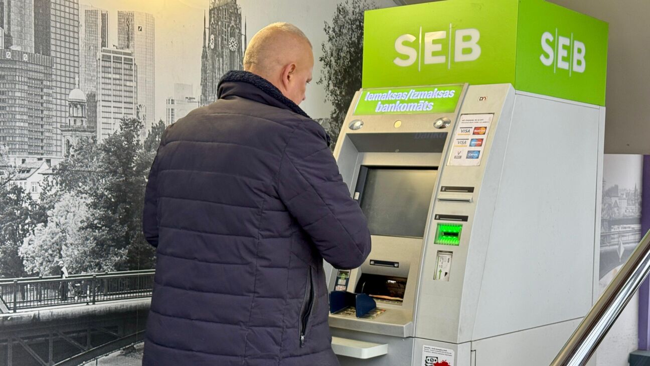 Jēkabpilī maksājumi ar karti kļūst par ieradumu, skaidrā nauda – retums