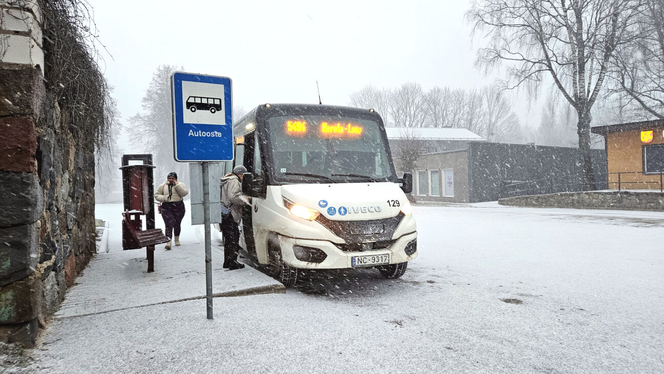 Cik pasažieru iekāpuši un izkāpuši konkrētās pieturās? ATD publisko datus