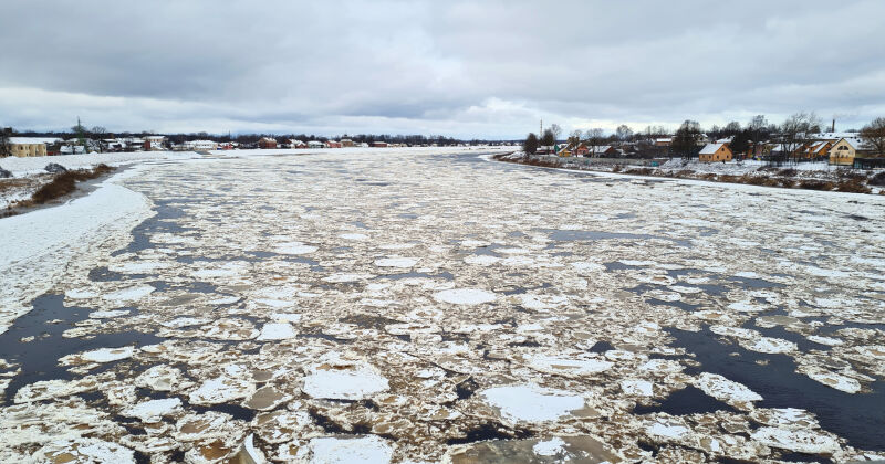 Ledus ie&scaron;anai &scaron;ogad prognozē paaugstinātus applū&scaron;anas riskus