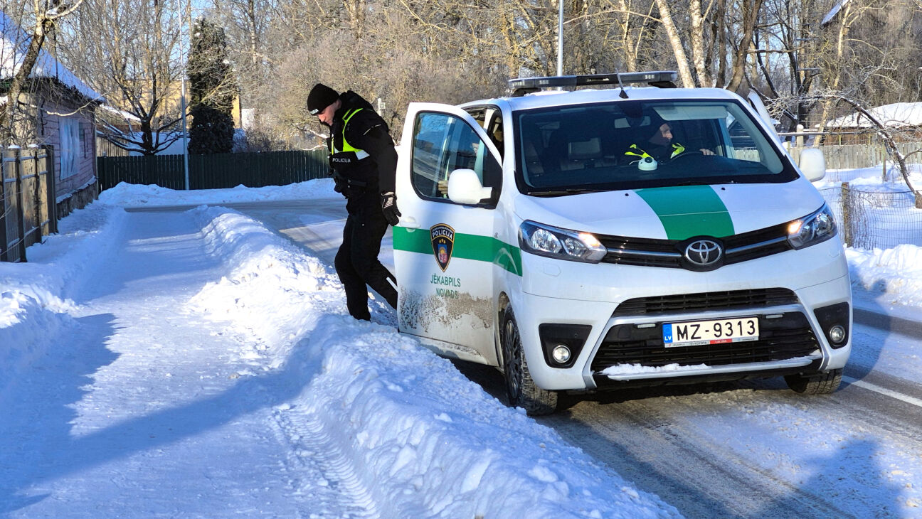 Jēkabpils novada Pašvaldības policija aicina ziņot par klaiņojošiem dzīvniekiem