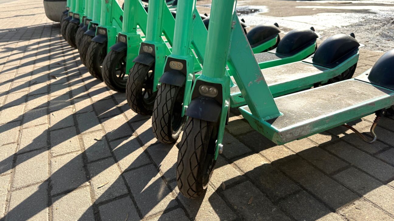 Sākusies velosipēdu un elektroskrejriteņu sezona – Jēkabpils novada pašvaldības policija atgādina noteikumus