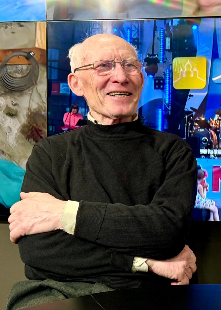 &ldquo;Tepat aiz horizonta&rdquo;: Jānis Lācis &mdash; cilvēks ar stingru mugurkaulu