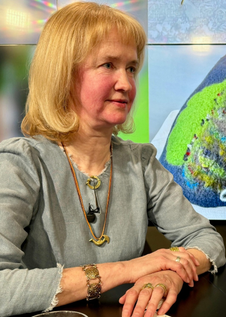 Tepat aiz horizonta: Laila Malceniece ar sirdi sargā sēļu mantojumu