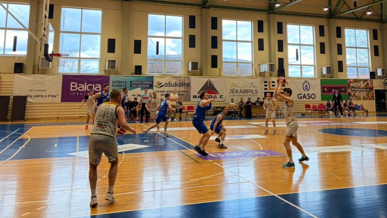  Jēkabpils basketbolisti salauž Cēsu sportistus un iekļūst finālā