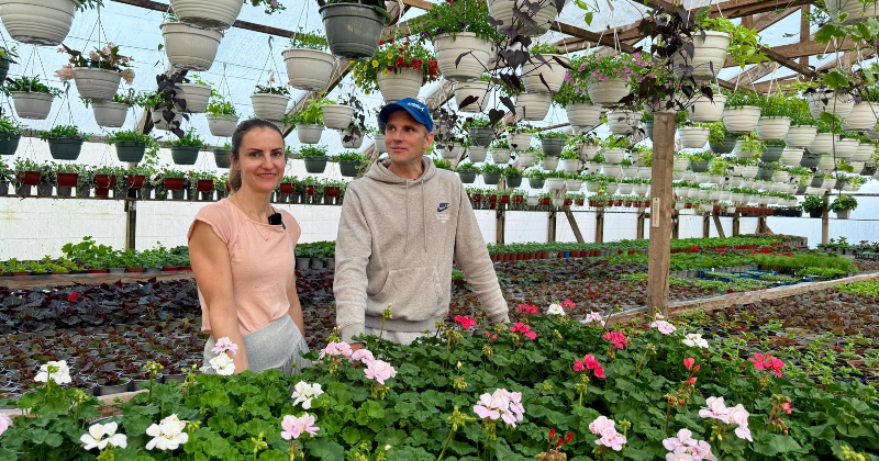 Saimnieki laukos &ndash; Kazakeviči no Seces gan audzē augus, gan stiprina novadu